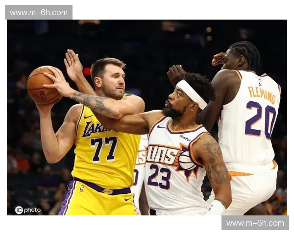 湖人首节36-18攻击波奠定基调 东契奇詹姆斯高效合砍52分主导大胜